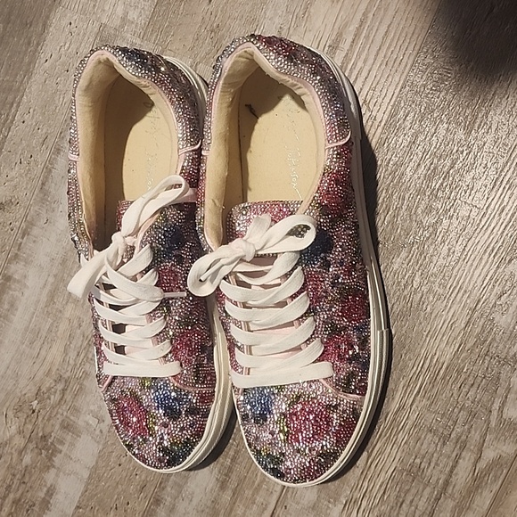 Betsey Johnson sneakers - Picture 3 of 14